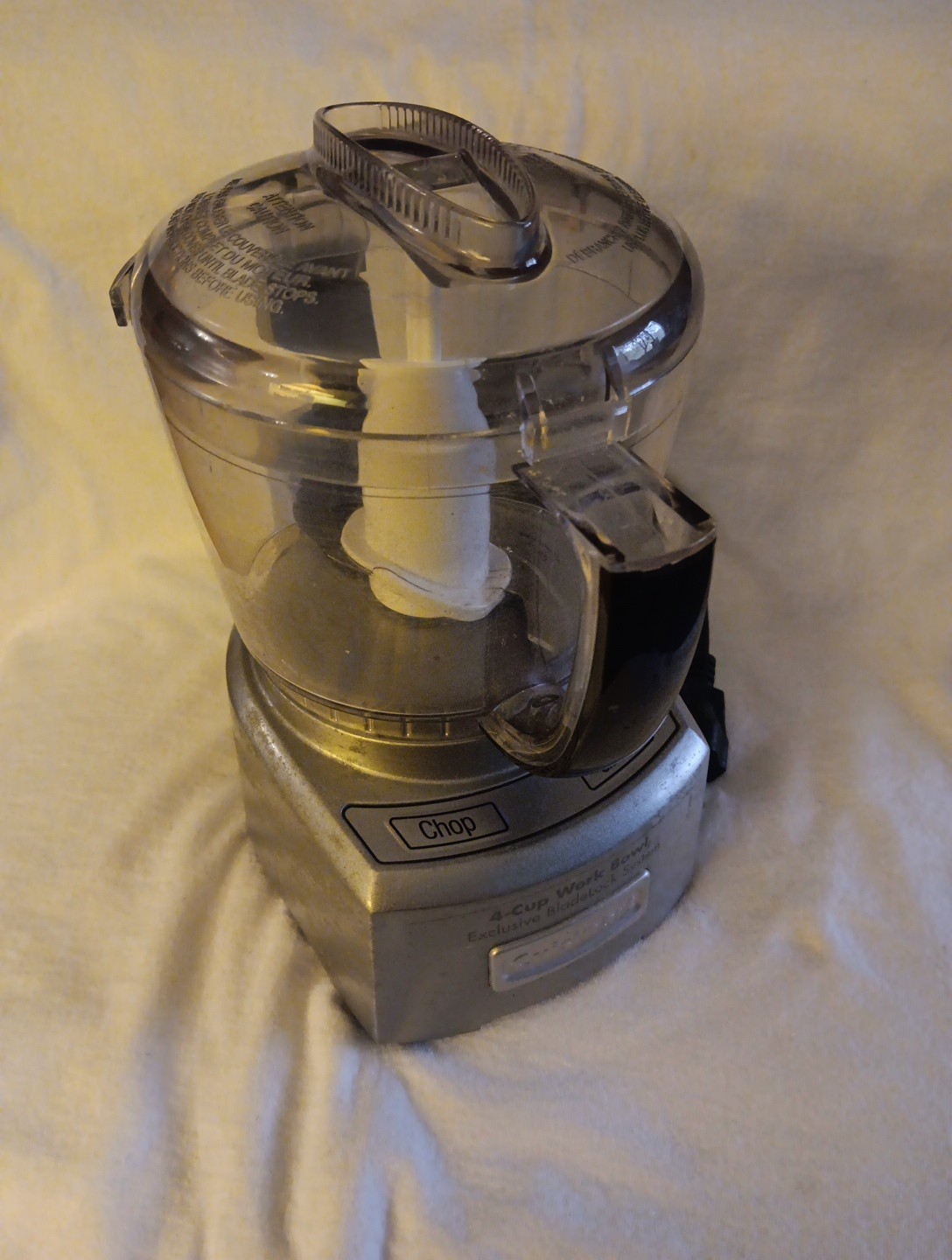 Cuisinart Elite Collection 4-Cup ChopperGrinder Food Processor. READ DESCRIPTION