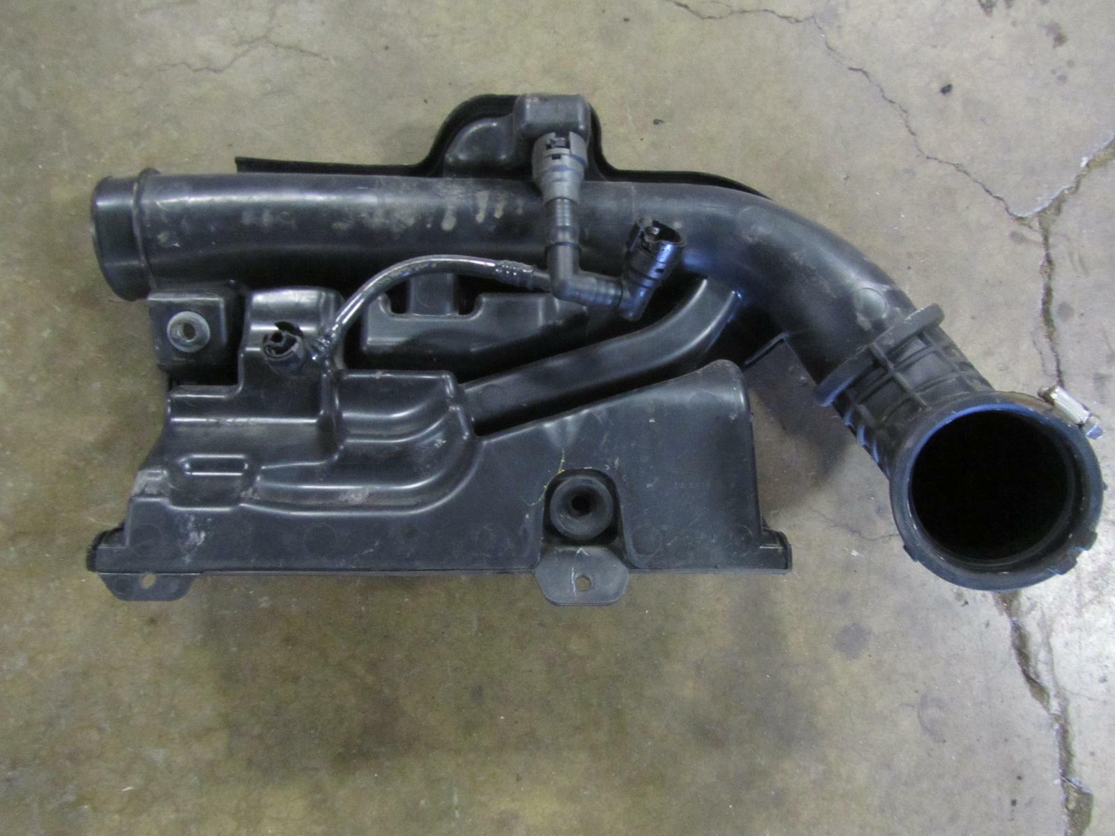 15 CHEVY MALIBU Air Cleaner Box Intake Tube Resonator 2.5 2.5L 13313804