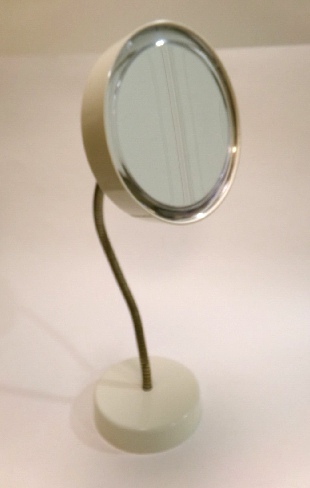 Magic Focus BIG EYES Mirror 5X Gooseneck Magnifying Makeup WHITE