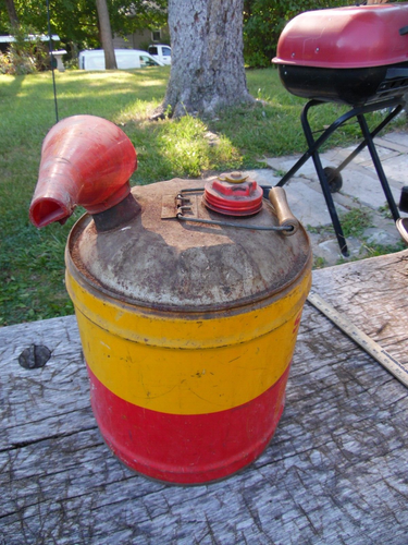 ~RARE~ VINTAGE SHELL Outboard Motor OIL CAN 5 GALLON 1940s/1950s with funnel - Picture 6 of 11