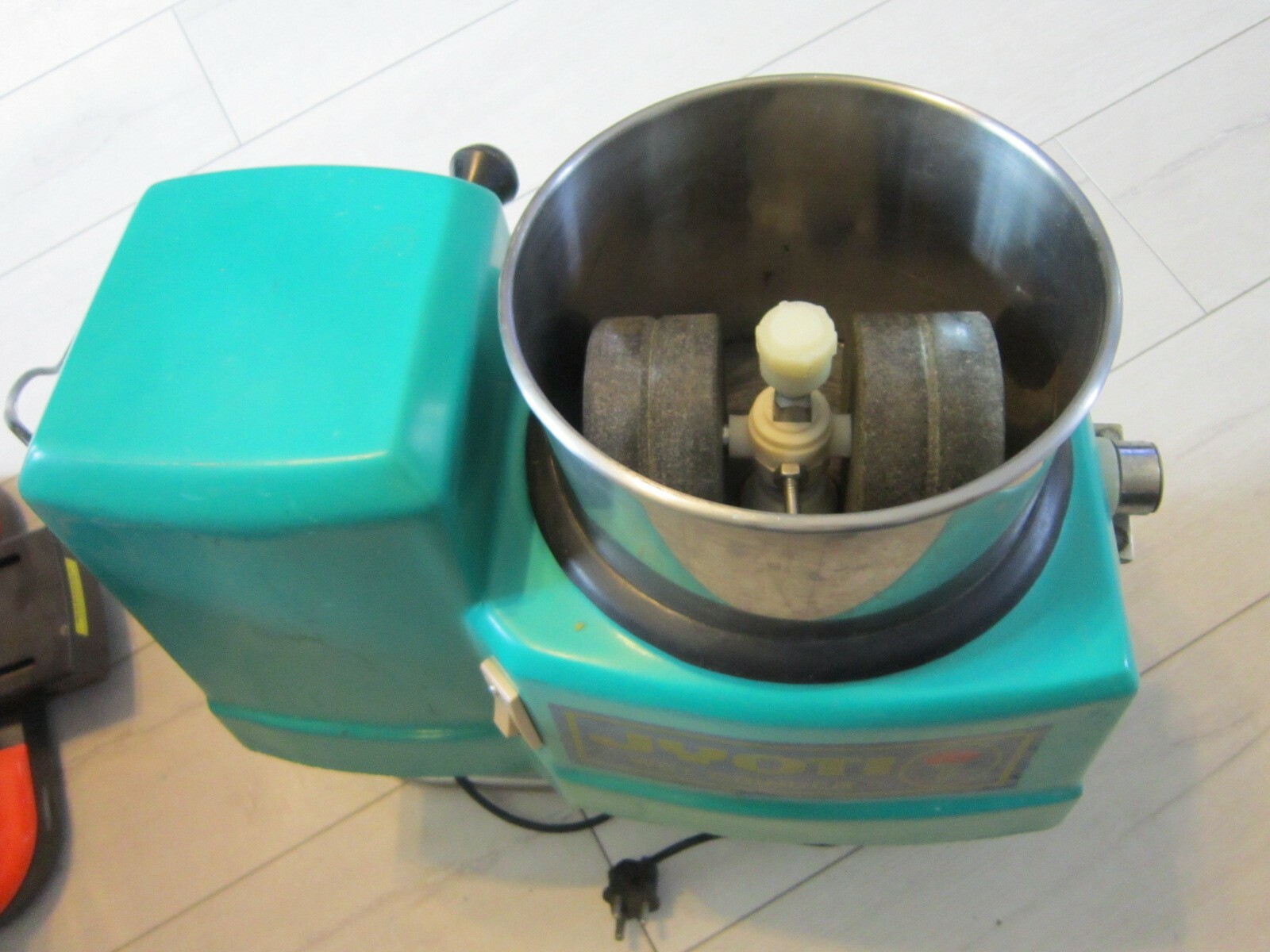 santha wet grinder website