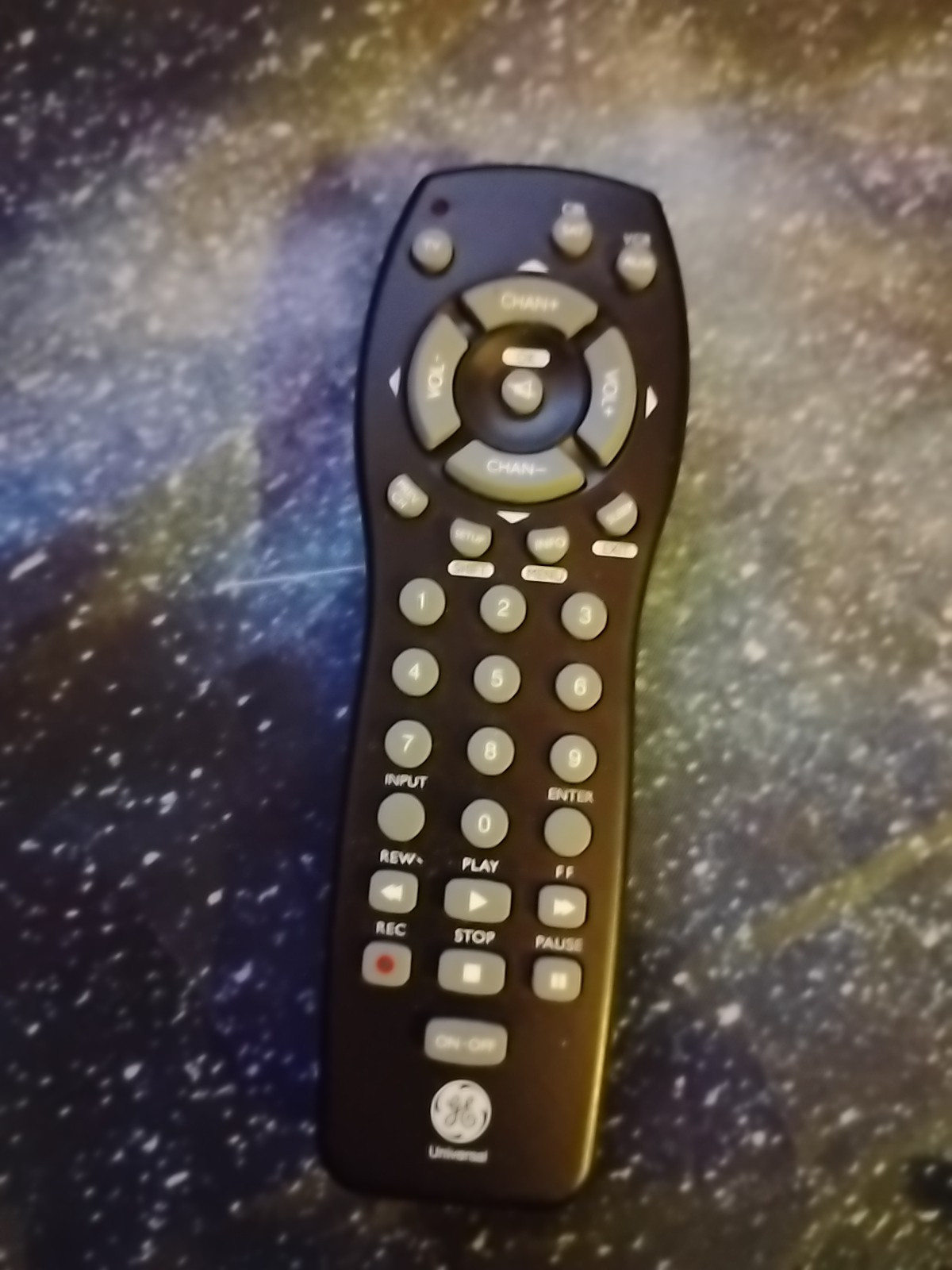 GE 24900 3-Device Universal Remote Control (IL/RT5-24900-UG) TESTED