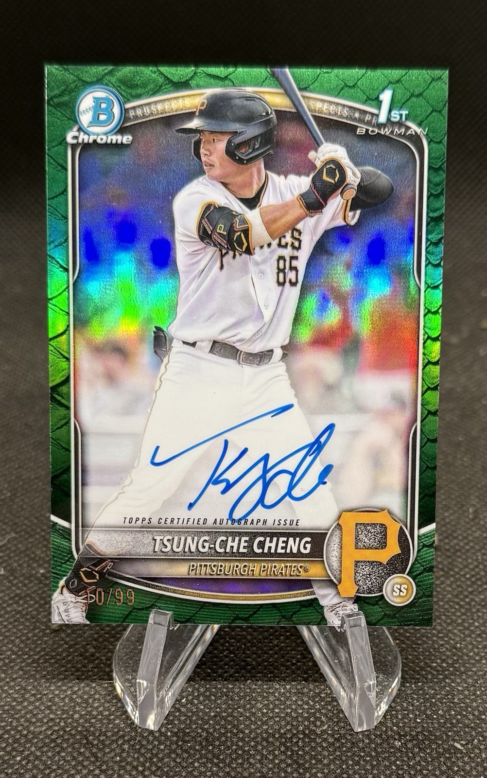 2025 Bowman Tsung-Che Cheng 1st Bowman Chrome Green Reptilian Refractor Auto /99