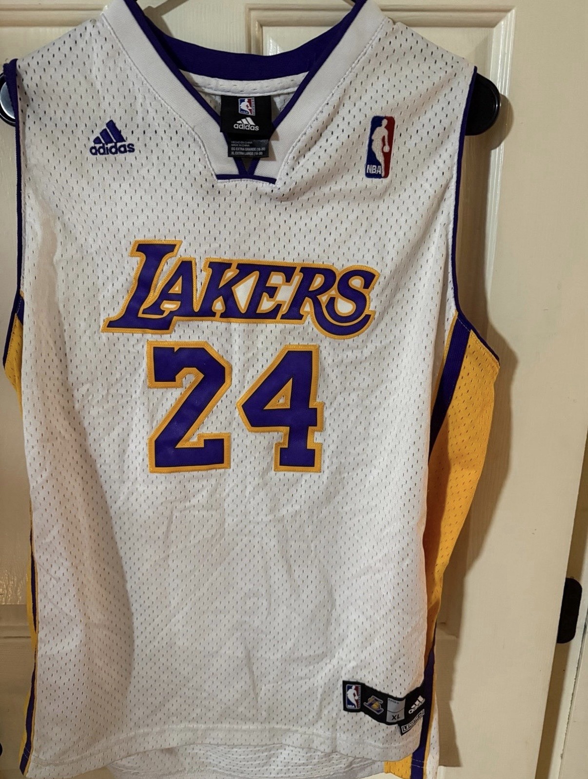 Youth Los Angeles Lakers Kobe Bryant Jersey