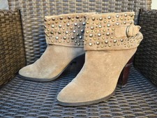 (I075 986) 🖤 Bottines ASH en daim clouté – Talons bois – Beige / Taupe – T.39