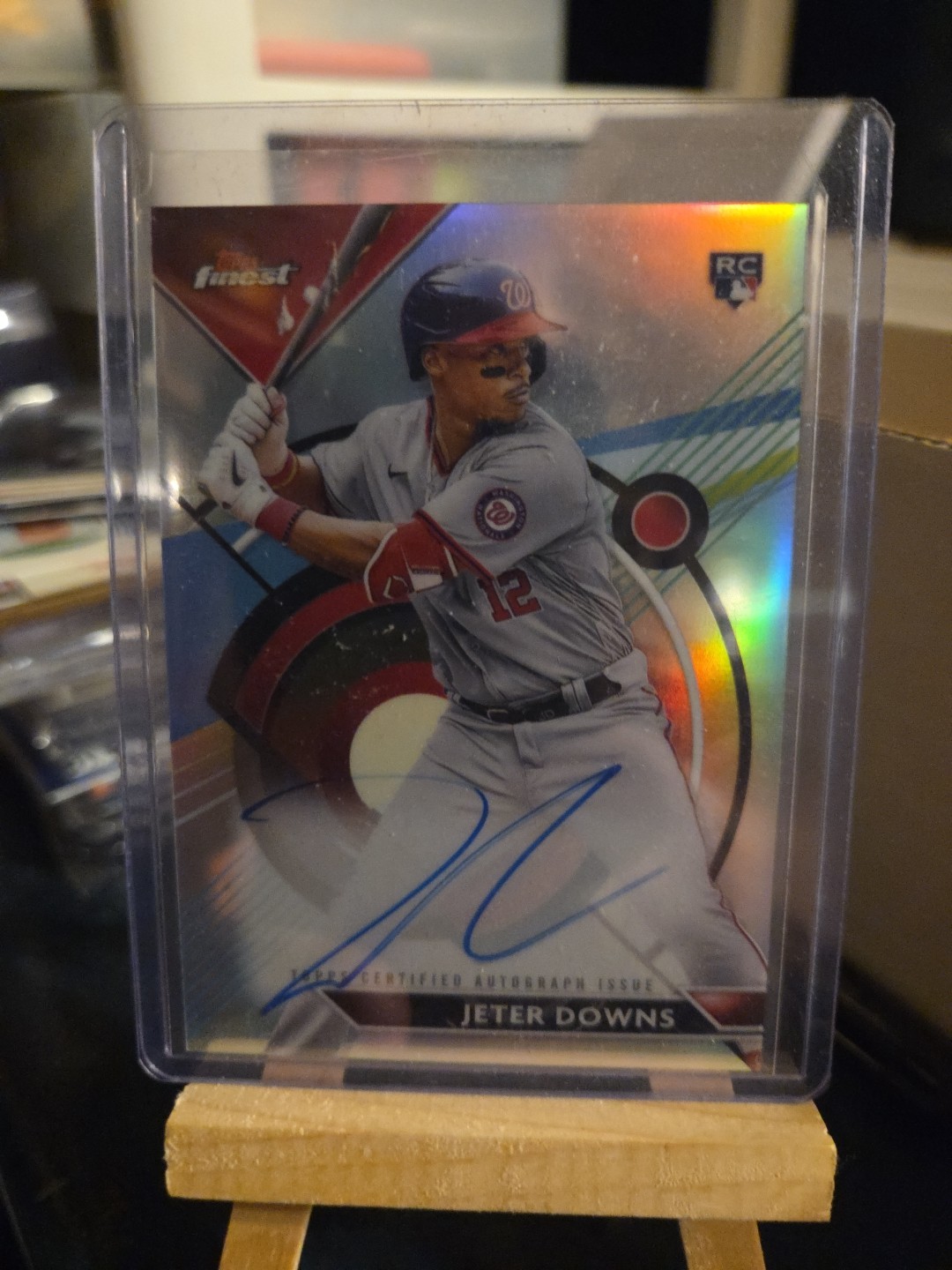 2023 Topps Finest - Finest Autographs Jeter Downs Blue Refractor /150 (AU, RC)