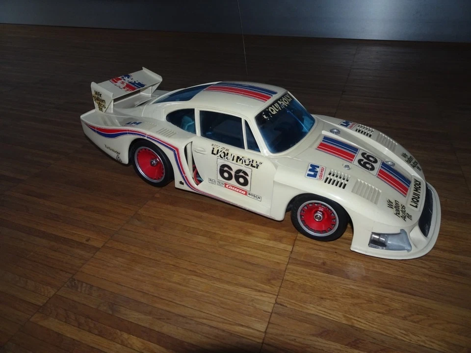 Carrera Structo Porsche 935 RC-Modell 1:12 mit Fernsteuerung - Bild 4 von 4