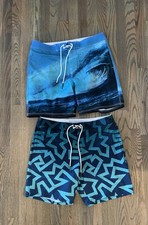 Two Pair American Eagle Outfitters Men  s Swim Trunks Vacation Resort Size M