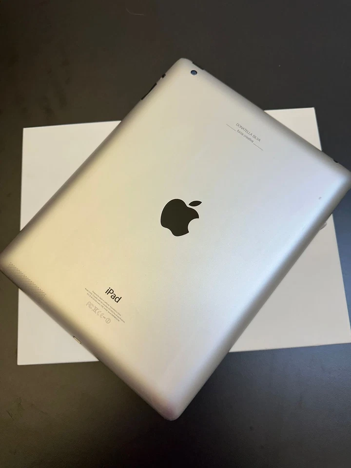 Apple iPad 4 - Tablet A1458 Wi-Fi bianco da 16 GB di memoria - Funzionante! - Immagine 3 di 4