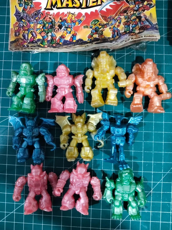 20 pcs Vintage Bootleg Battle Beasts Animal Master Robot Metallic + statis - Image 3 of 4