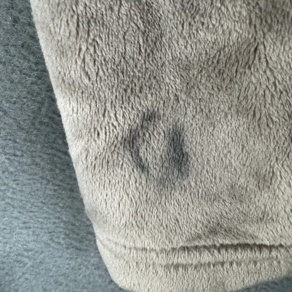 Pottery Barn Faux Fur Ombre Plush Hooded Robe Gray Large Loungewear - Image 4 of 4