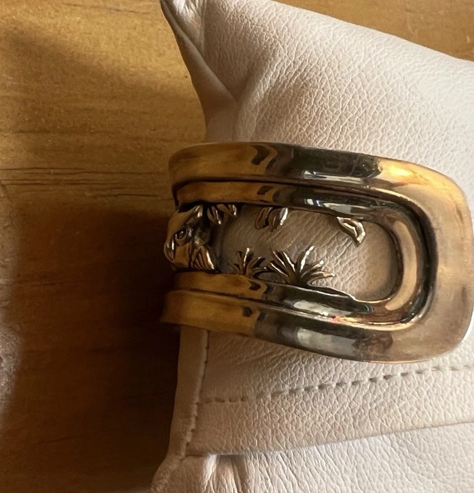 Barry Kieselstein-Cord Sterling Silver “Tortoise and Hare” cuff bracelet - Image 4 of 4