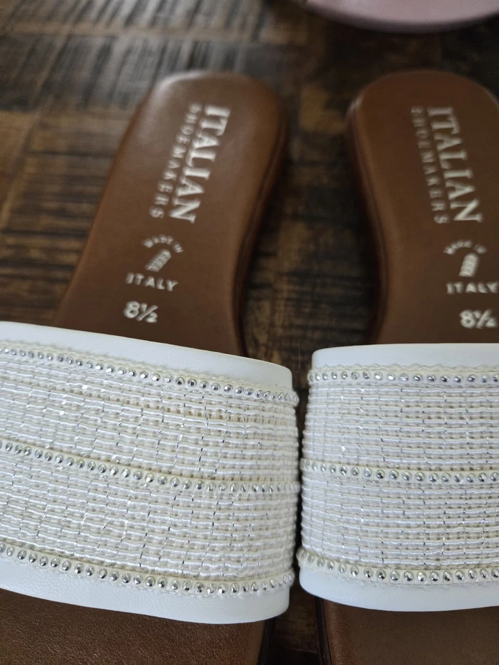 Women's Sandals Size 8.5 - Image 2 of 4