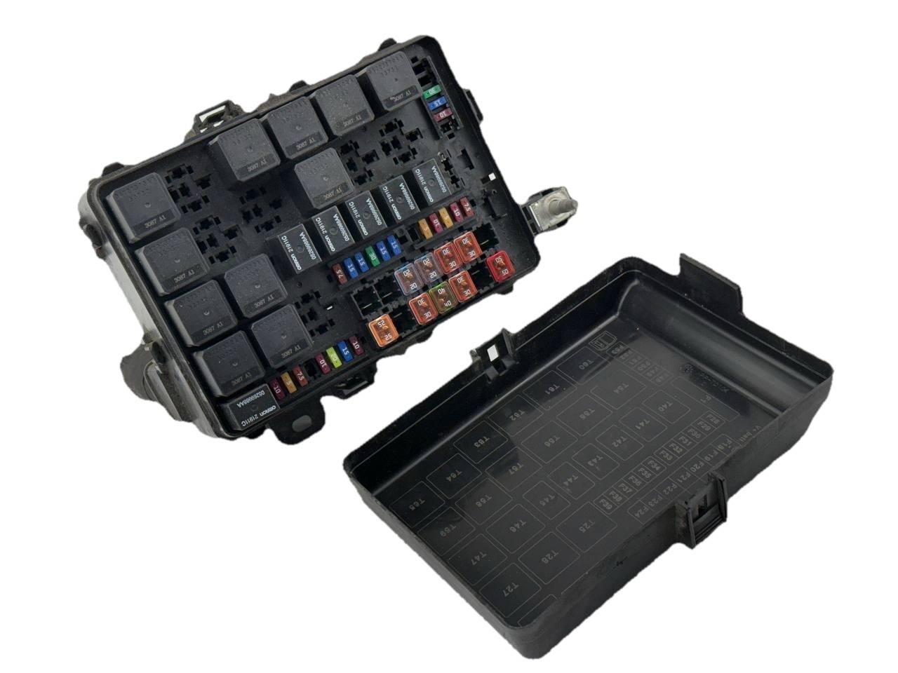 2014-2017 Maserati Ghibli M157 OEM Under hood fuse box block 444