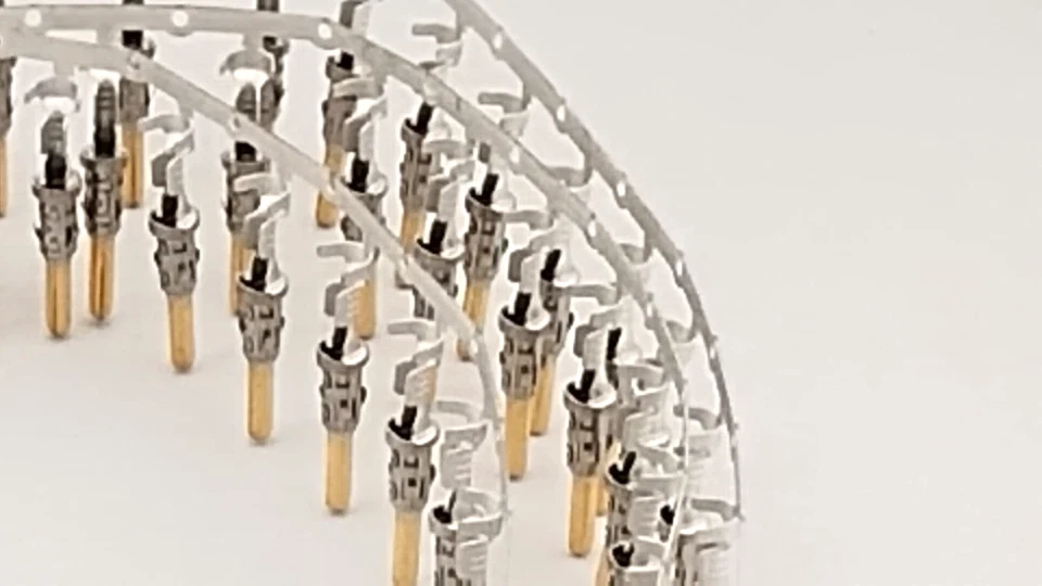 96 PIEZAS CORTE GRIFO ITT CAÑÓN APK-PB25H10-002 Pin Contacto Tamaño 2,5 mm Crimpado Dorado Foto 2 de 4