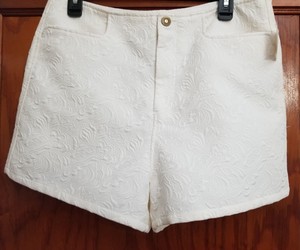 urban outfitters white shorts