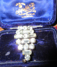 Lovely vintage quality Deco silvertone diamante rhinestone dress clip or brooch