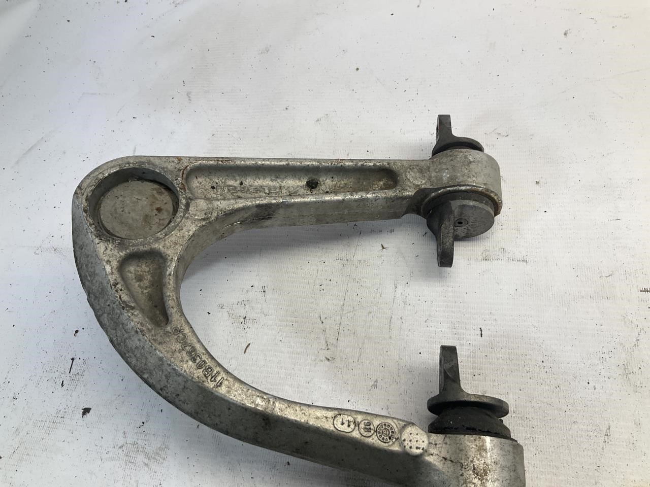 11-17 McLaren 570S / 650S / MP4-12C Front Right Passenger Upper Control Arm T