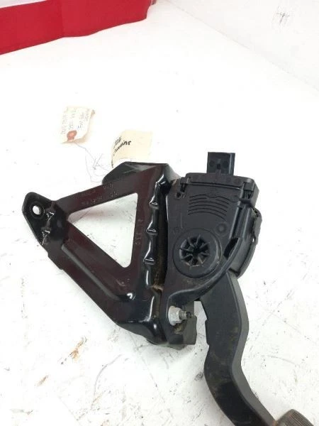 2016 Ram 3500 Fuel Pedal PN-68043161AC Used OEM - Image 4 of 4