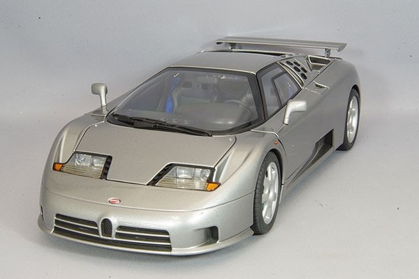 Autoart 70916 1/18 Bugatti EB110 Ss Grigio Metalizzato / Silber Kompositmodell-image