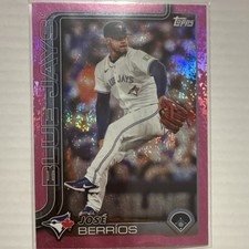 Topps 2025 Series 1 José Berríos Toronto Blue Jays Pink Holo Foil Baseball #33