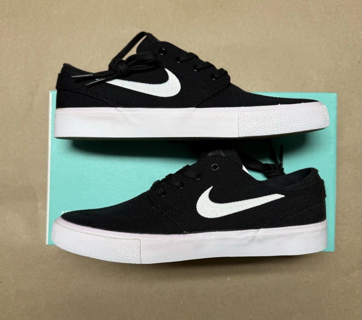 Nike Zoom Stefan Janoski Canvas RM SB Black White | eBay