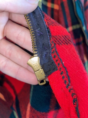 Vintage 60s 70s 100% Wool Tartan Plaid Cape Poncho Coat Retro Zip up Talon Hood - Picture 13 of 14