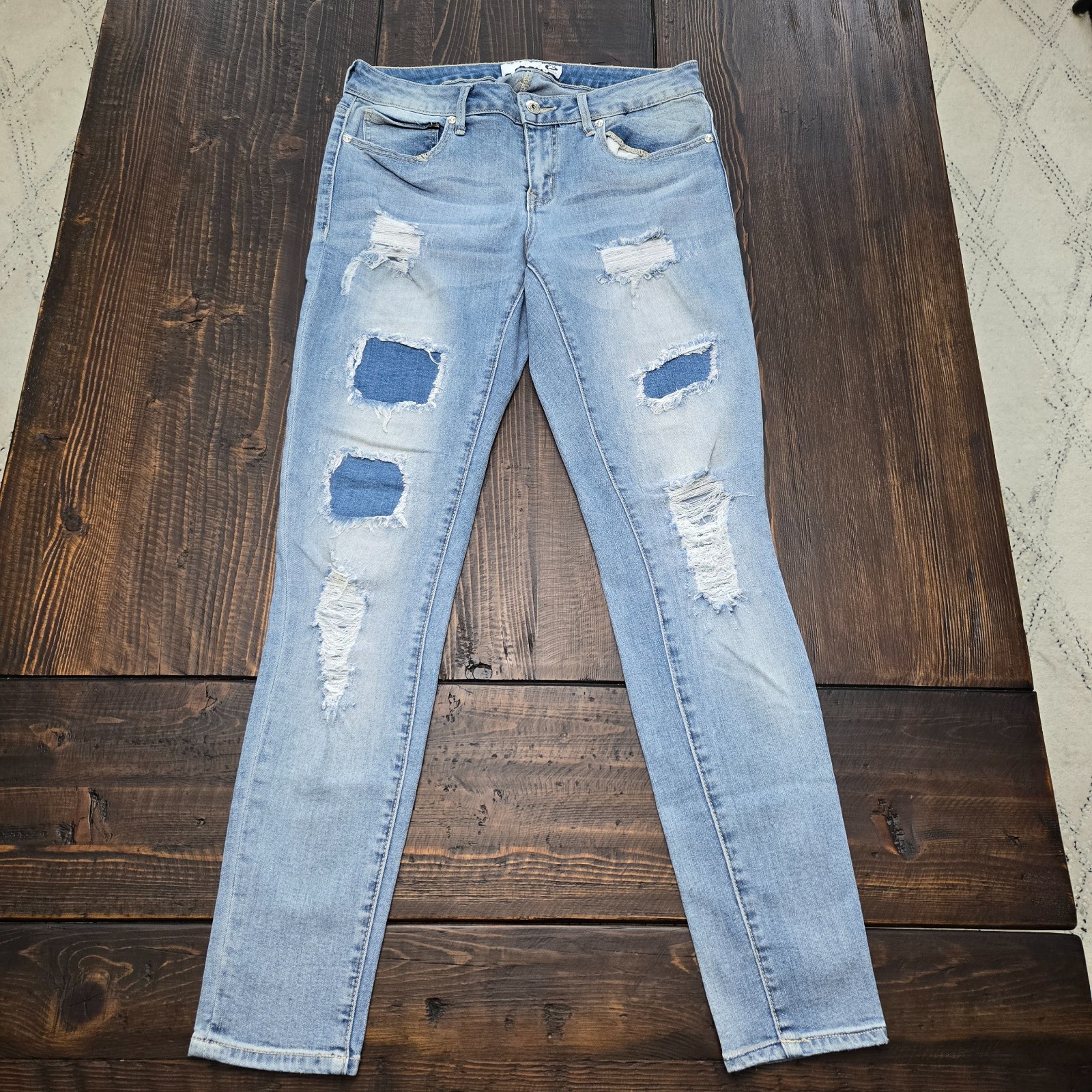 GUESS Womens Size 28 Mid Rise Light wash Distressed Straight Leg Jeans