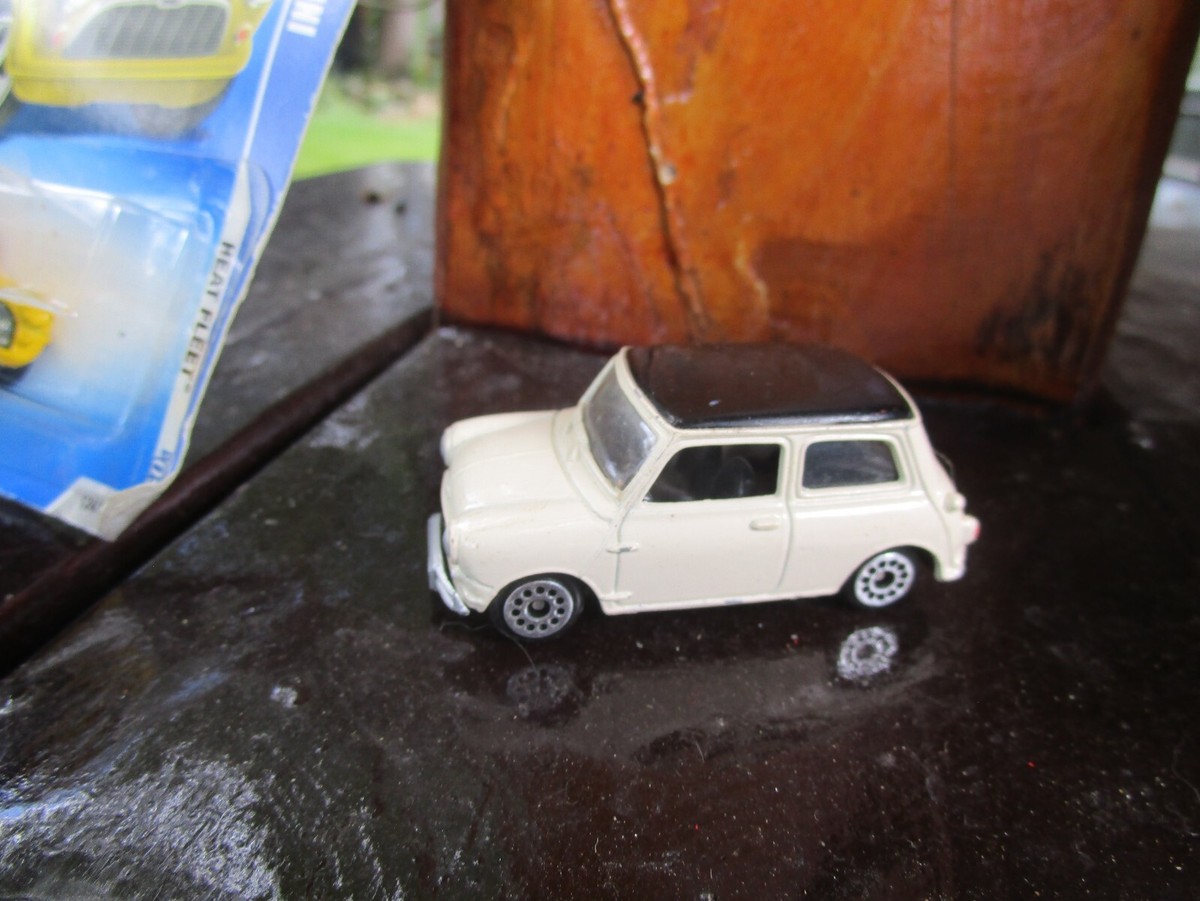 Hot Wheels Yellow Flames Morris Mini Malaysia 1:64JL Toy Car Lot