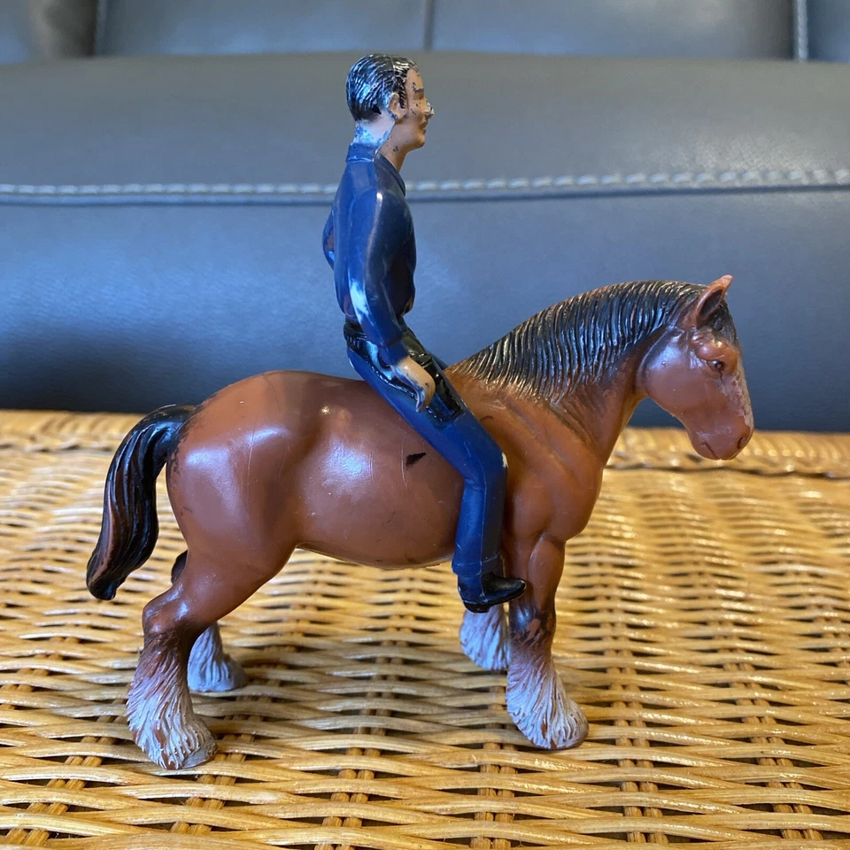 Figura de yegua de goma Bullyland de colección caballo pintada a mano con jinete Alemania Foto 4 de 4