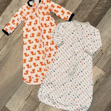 HB lot of 2 SLEEP SACKS-size 3-9 months