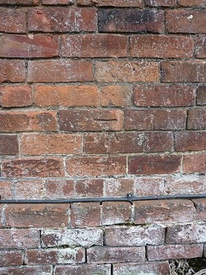 Foto 6x4 OS Benchmark - Boningale, Parkside Farm Albrighton\/SJ8104 An O c2017