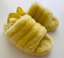 UGG Kids FLUFF YEAH Slide Slippers Yellow Sheepskin / Youth Size 1 / CUTE