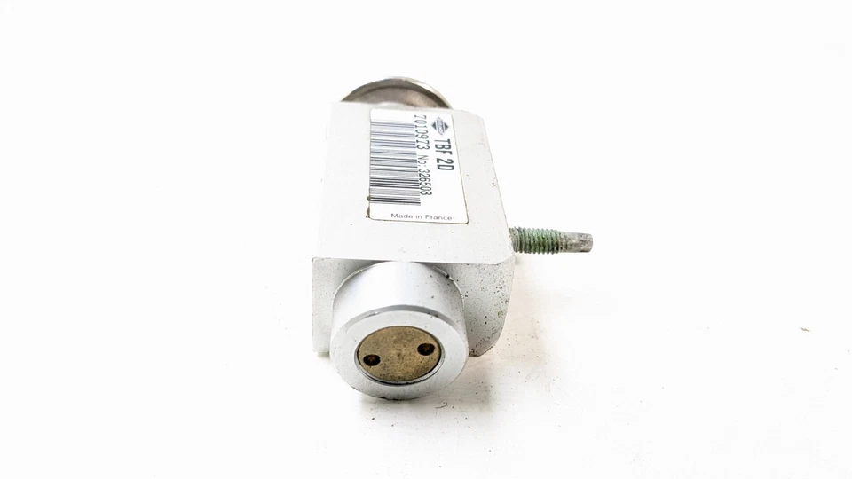 JAGUAR E-PACE X540 AC AIR CON EXPANSION VALVE 7010973 2018 - Image 4 of 4