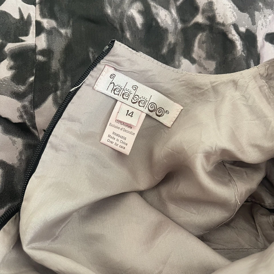 Vestido Halabaloo feminino tamanho 14 estampa floral malva x preto linha A manga folhada - Imagem 3 de 4