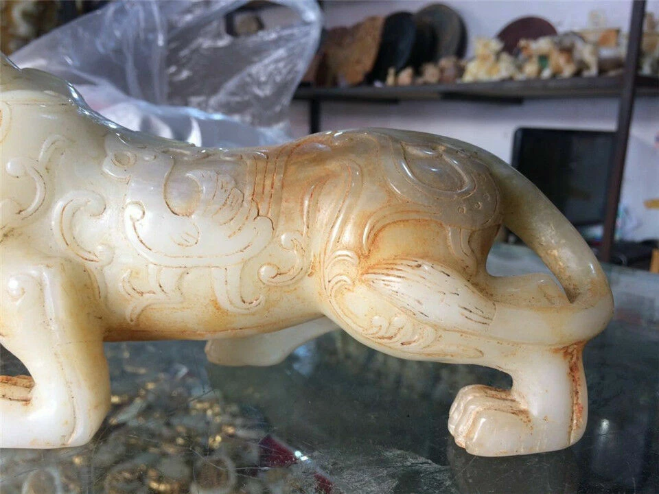 Escultura de estatua de tigre de jade tallado maestro jade blanco 100 % natural de China antigua de 10" Foto 3 de 4