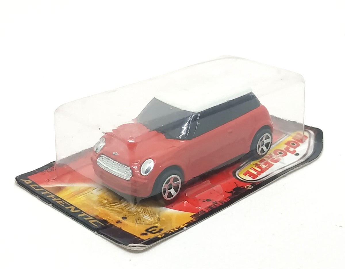 Majorette Mini Cooper Red / White Roof 1:63 (3