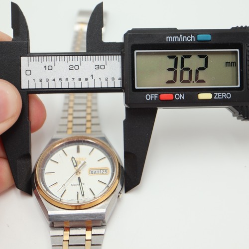 Vintage Pulsar Mens Watch 35mm Gold Tone White Day Date Y513-6059 w New Battery - Picture 2 of 22