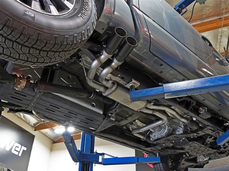 Escape trasero aFe POWER para gato serie Rebel para Nissan Titan V8 16-17 5,6 L Foto 2 de 4