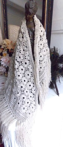 CHALE CROCHET MAIN CREATION S RAISONNIER FRANCE MOSAIQUE sur commande*** - Picture 2 of 7