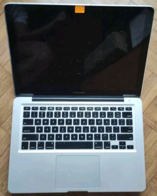 Apple MacBook Pro A1278 13,3' 2.5GHz 4GB RAM 250GB HDD Laptop (Juni 2009)