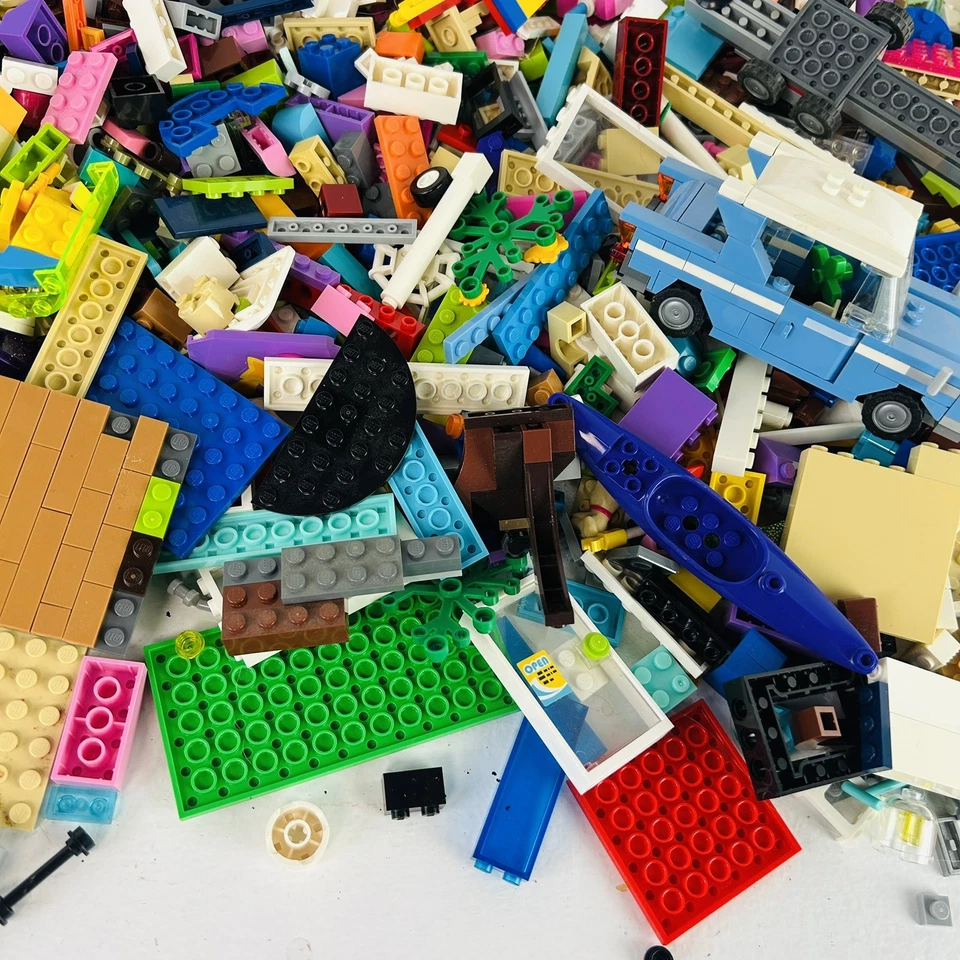 LEGO Friends huge Bulk Lot - 9 LBS. - mixed parts pieces bricks Random Read - Image 4 of 4