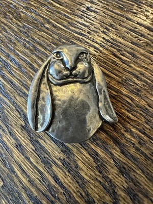 Sheridan Pewter Rabbit Bunny Brooch Pin Vintage Signed Jewelry