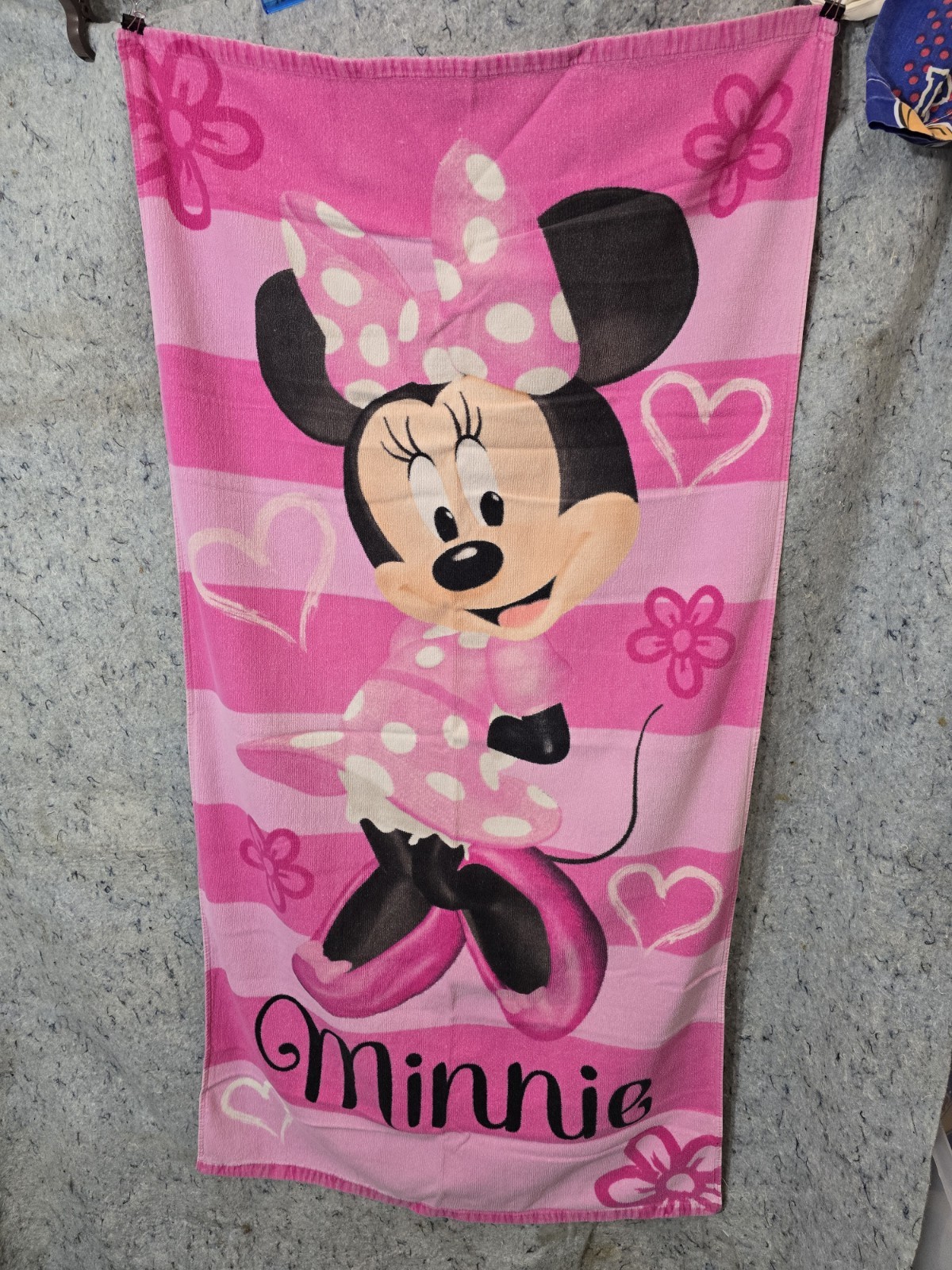 Hot Pink Usa 52"x27"