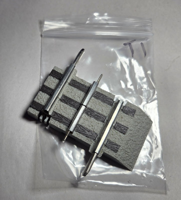 Lionel 6-12073 Fastrack Short T1 Straight Track Section 1.375'' O Gauge