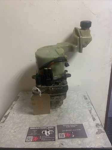 Ford Fusion 2006 Diesel power steering pump 5S613K514CB 5S61-3K514-CB - Picture 1 of 14