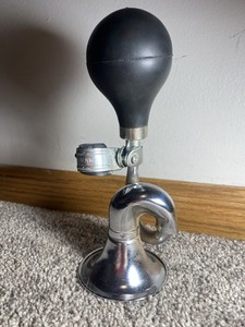 Vtg Chrome Plated Steel Bicycle Bike Horn with Rubber Squeeze Bulb Works! As Is