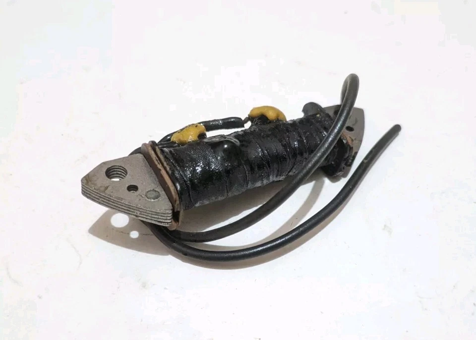 Bobina de pulso genuina Suzuki GP100 GP125 TS100 TS125 nos Japón 32150-39230 Foto 2 de 3