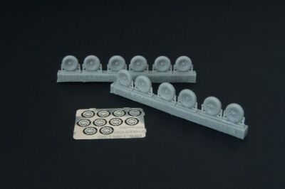 Brengun BRL144139 1/144 F4U Corsair - F6F Hellcat resin set of wheels five types