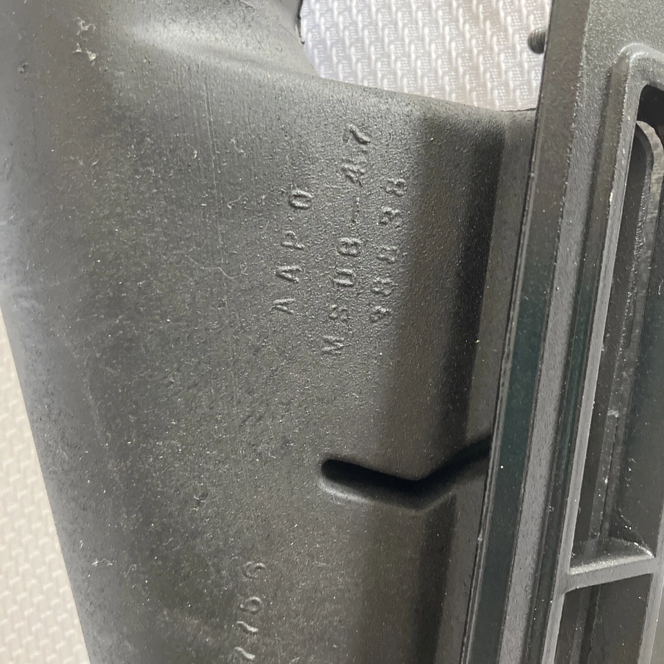 1970 71 72 CUDA CHALLENGER E BODY USED MOPAR REAR WINDOW DEFOGGER DUCT & BEZEL - Image 4 of 4